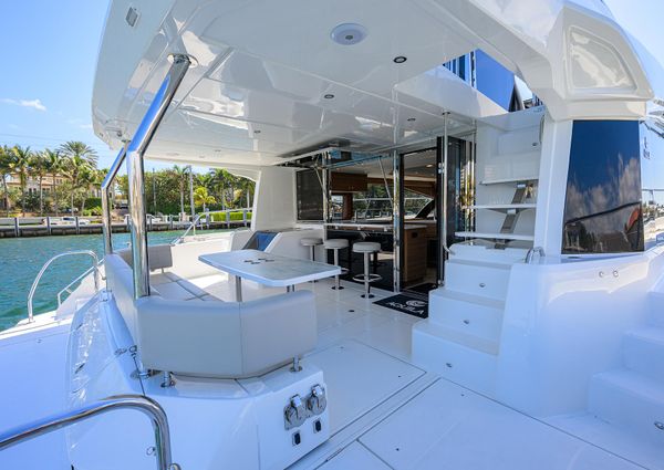 Aquila 54 Yacht image