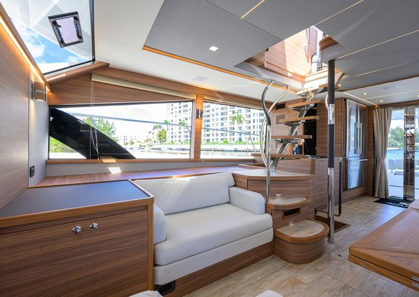 Aquila 54 Yacht image