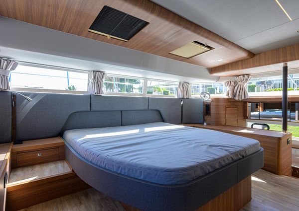 Aquila 54 Yacht image