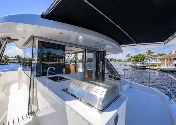 Aquila 54 Yacht image