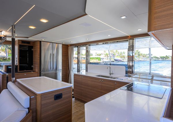 Aquila 54 Yacht image