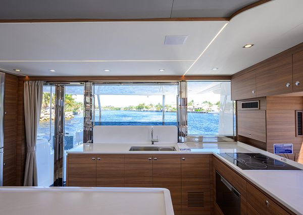 Aquila 54 Yacht image