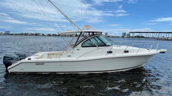 Pursuit 3370 Offshore