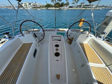 Beneteau 49-OCEANIS image