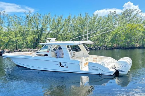 Boston Whaler 350 Realm image