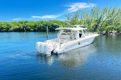 Boston Whaler 350 Realm image