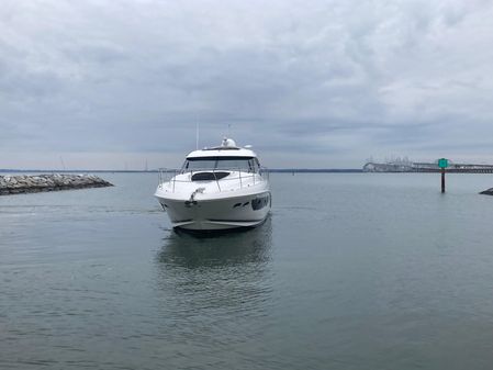 Sea Ray 470 Sundancer image