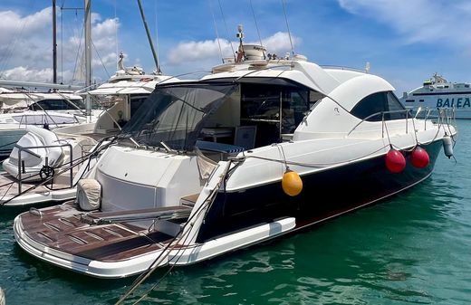 Riviera 4700 Sport Yacht image