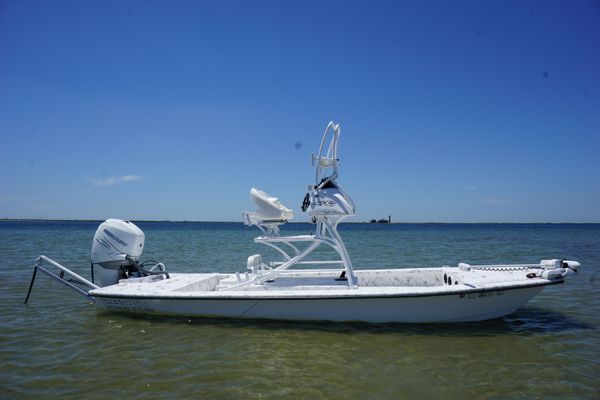 Haynie 23 super cat - main image