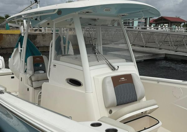 Cobia 320 Center Console image