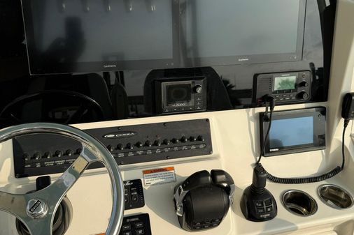 Cobia 320 Center Console image