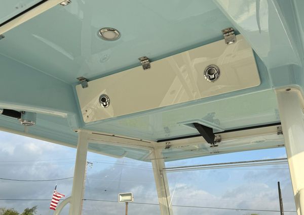 Cobia 320 Center Console image