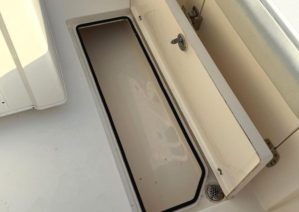 Cobia 320 Center Console image