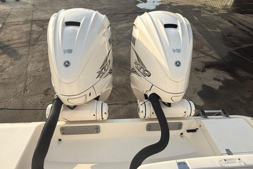 Cobia 320 Center Console image