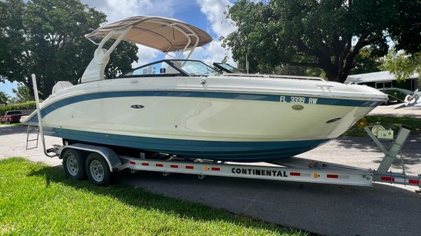 Sea Ray SDX 270 Outboard