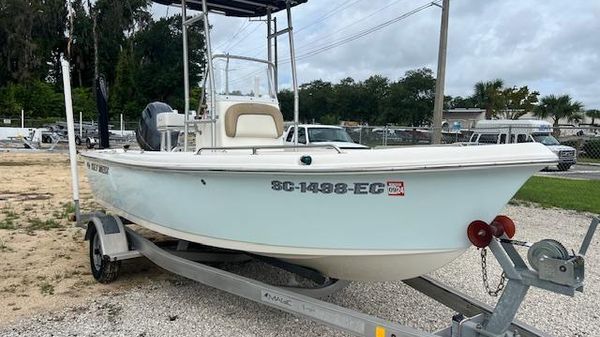 Key West 1720 Center Console 