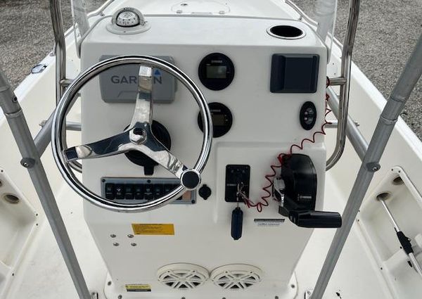 Key-west 1720-CENTER-CONSOLE image