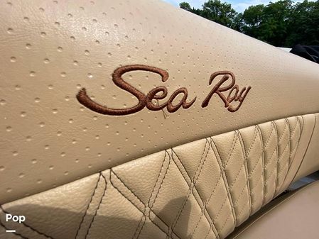 Sea Ray SLX 350 Outboard image