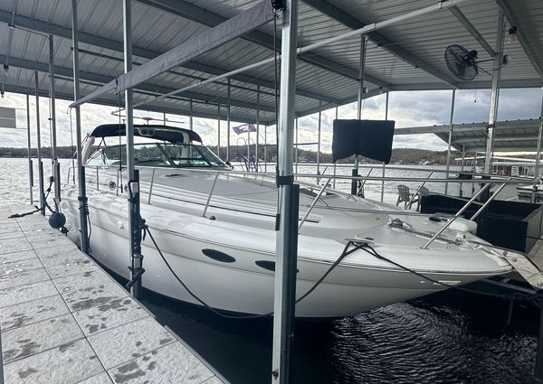 Sea Ray 380 Sundancer image