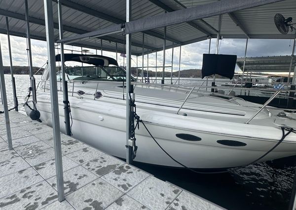 Sea Ray 380 Sundancer image