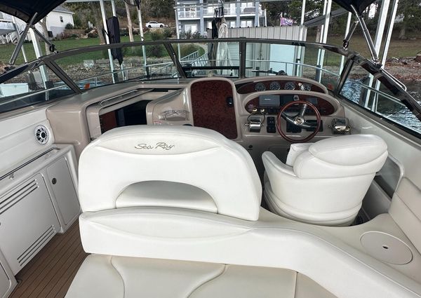 Sea Ray 380 Sundancer image