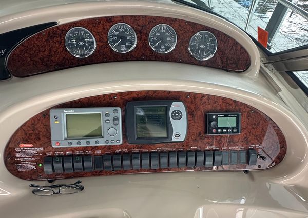 Sea Ray 380 Sundancer image