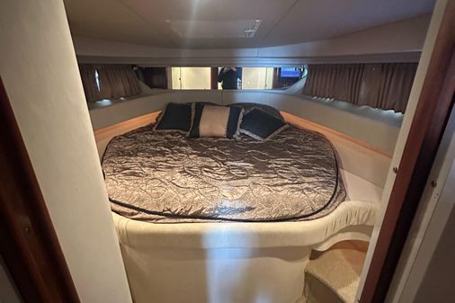 Sea Ray 380 Sundancer image