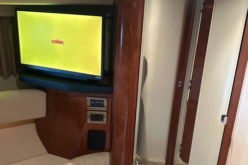 Sea Ray 380 Sundancer image