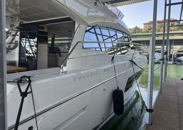 Prestige 460 image