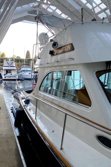 Hinckley Talaria 44 Flybridge image