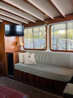 DeFever 49 Pilothouse image