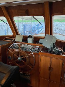 DeFever 49 Pilothouse image