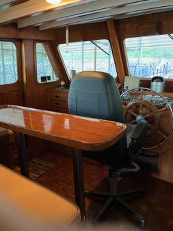 DeFever 49 Pilothouse image