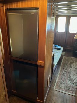 DeFever 49 Pilothouse image