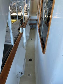 DeFever 49 Pilothouse image