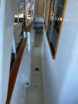 DeFever 49 Pilothouse image