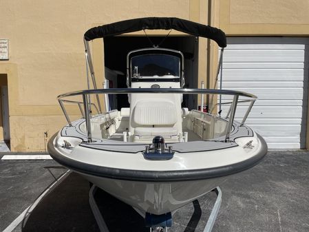 Boston Whaler 19 OUTRAGE image