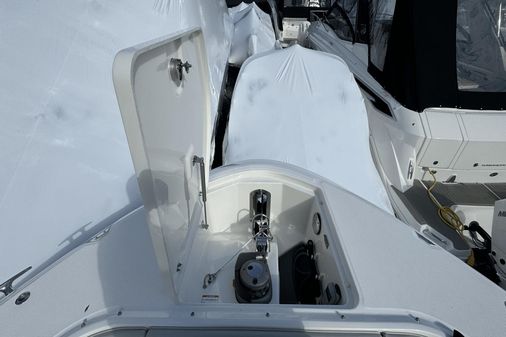 Sea Ray 370 Sundancer Outboard image