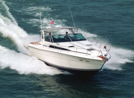 Sea Ray 390 Express Cruiser image