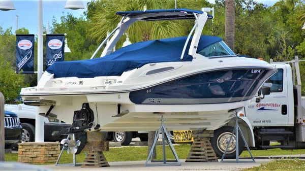 Sea Ray 270 SLX