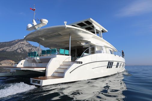 Serenity 64 Electric Hybrid image