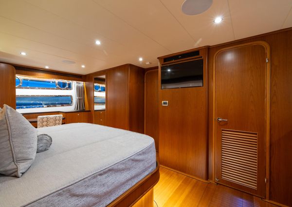 Outer Reef Yachts 700 MY image