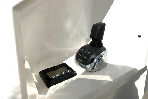 Cruisers Yachts 50 Cantius image