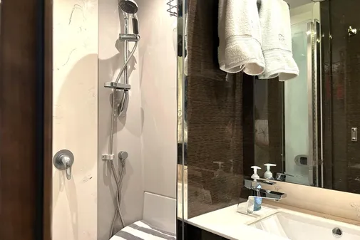 Cruisers Yachts 50 Cantius image