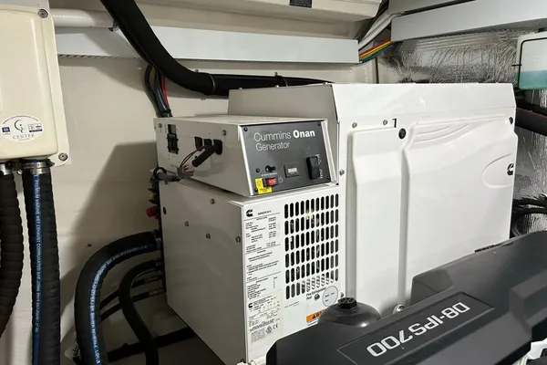 Cruisers-yachts 50-CANTIUS image