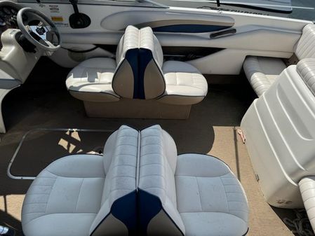 Chaparral 200LE image