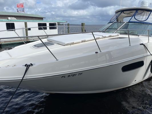 Sea Ray 350 Sundancer - main image