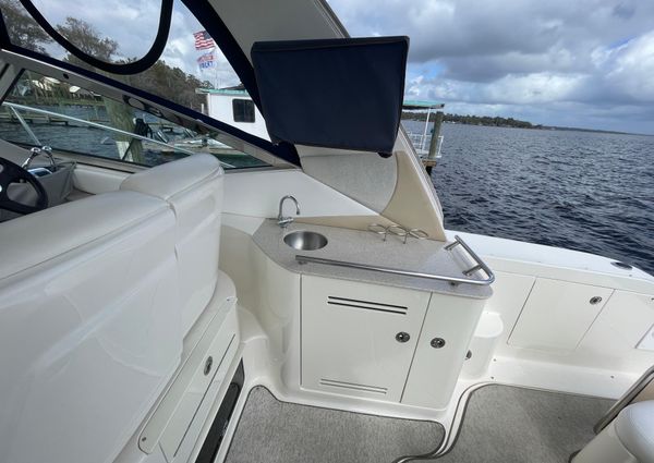 Sea Ray 350 Sundancer image