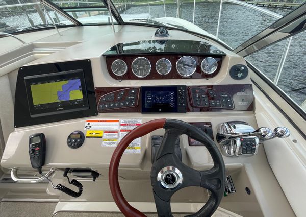 Sea Ray 350 Sundancer image