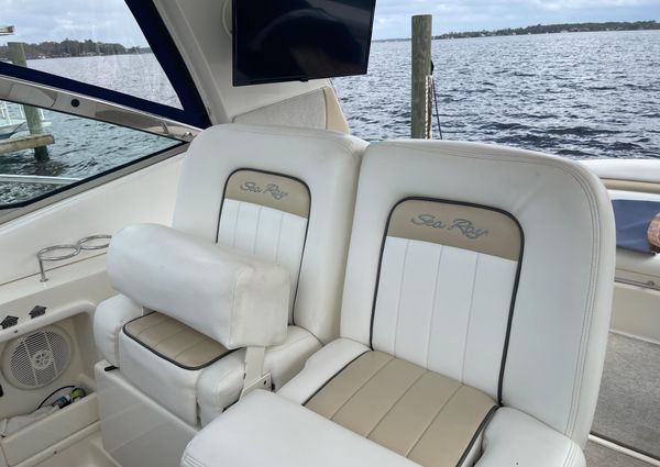 Sea Ray 350 Sundancer image